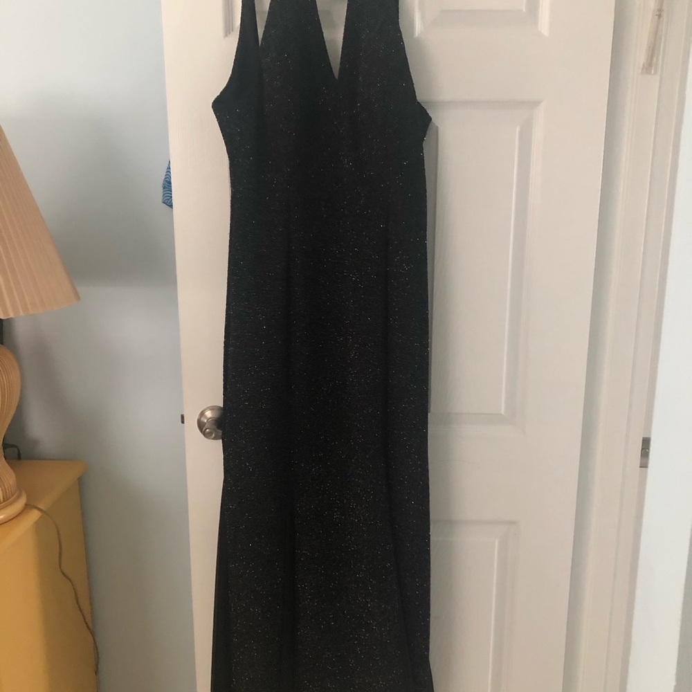 Ankle length black dress w silver size 14P.